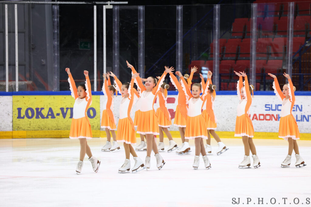 KAUSI 2022-23 Poju-lintuset, kuvaaja Santtu Jaakkola, sj.photos